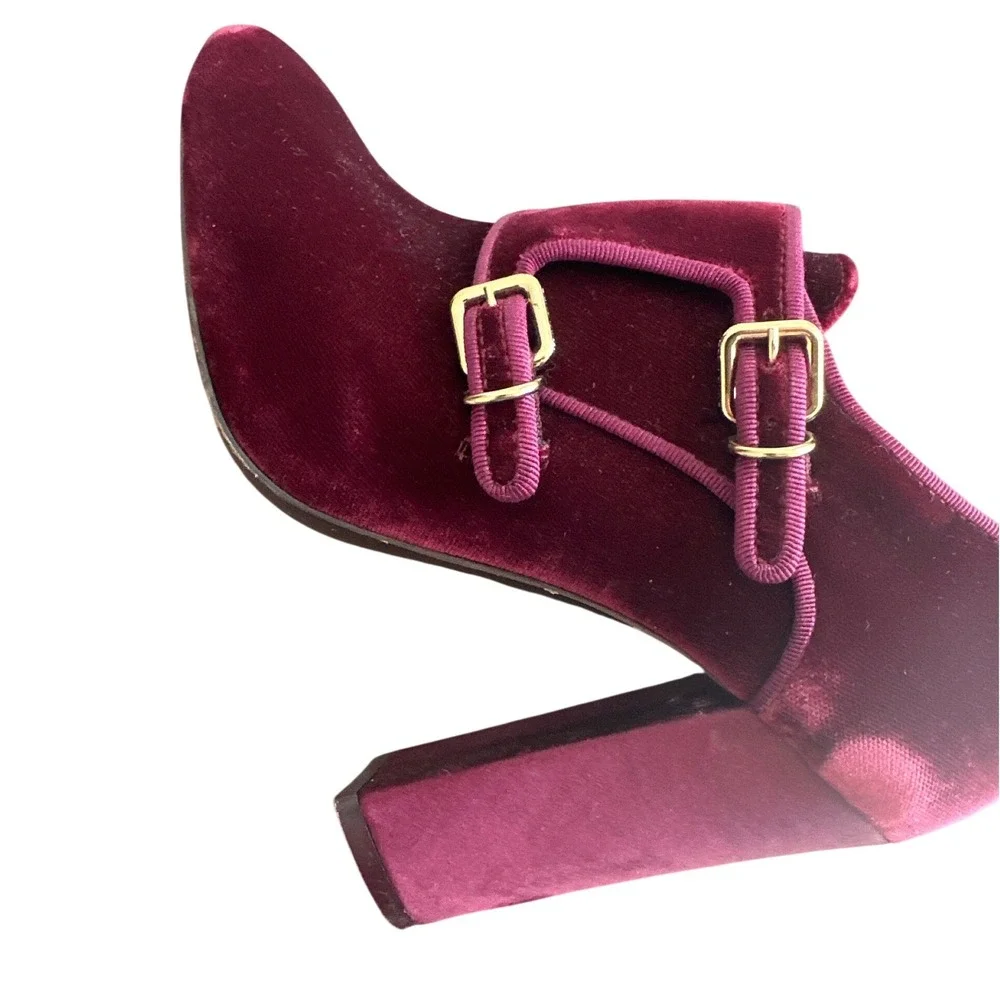 Tory Burch tory burch